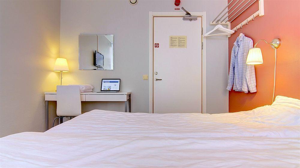 Masthuggsterrassens Hostel Гётеборг Экстерьер фото
